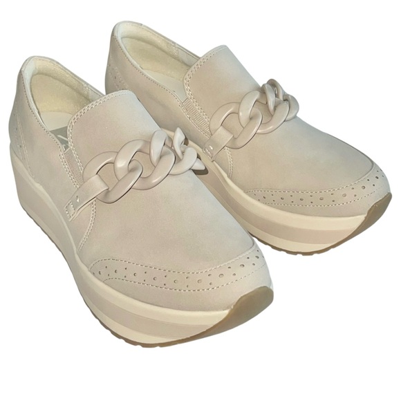 NEW 9 Dolce Vita Bizzie Platform Wedge Loafer Sneaker w/ Chain Detail - Dune - Picture 9 of 13